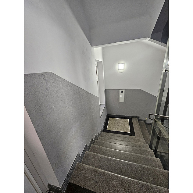 Betonová stěrka 20 Kg - Světle šedá Designová Betonová stěrka 20 Kg - Světle šedá