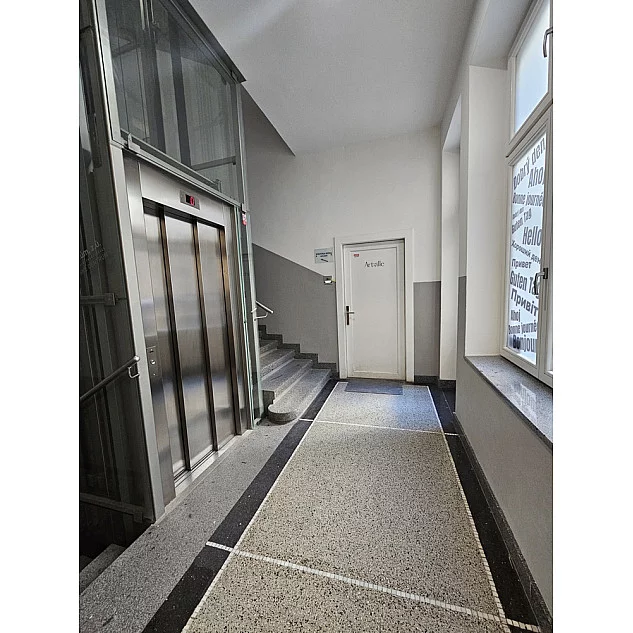 Betonová stěrka 20 Kg - Světle šedá Designová Betonová stěrka 20 Kg - Světle šedá