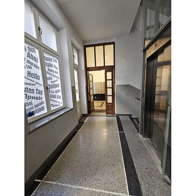 Betonová stěrka 20 Kg - Světle šedá Designová Betonová stěrka 20 Kg - Světle šedá