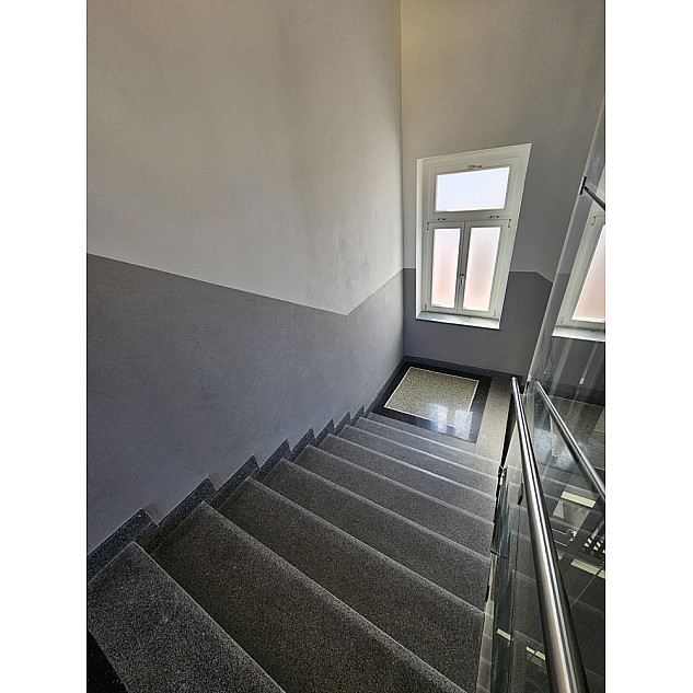 Betonová stěrka 20 Kg - Světle šedá Designová Betonová stěrka 20 Kg - Světle šedá